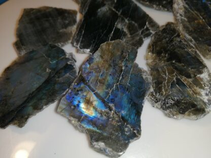 Labradorite brute semie-polie – Image 3