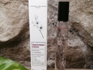Eau de Parfum Fleur de Cerisier et Santal, Romantisme