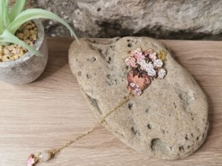 Quartz rose et son bouquet marque-pages